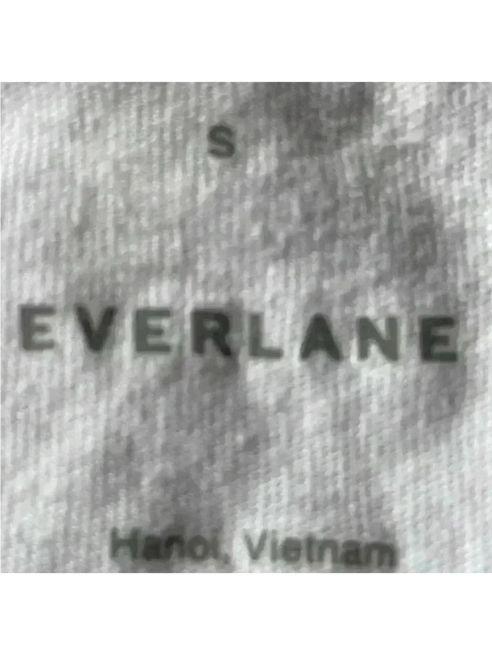 Everlane Mens V-Neck Lightweight White Tee
Shirt Size Small - Picture 4 of 6